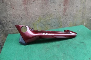 16666 Suzuki VX800 1990 VS51A lado izquierdo debajo del asiento carenado panel 47211-45C0 - Imagen 1 de 24