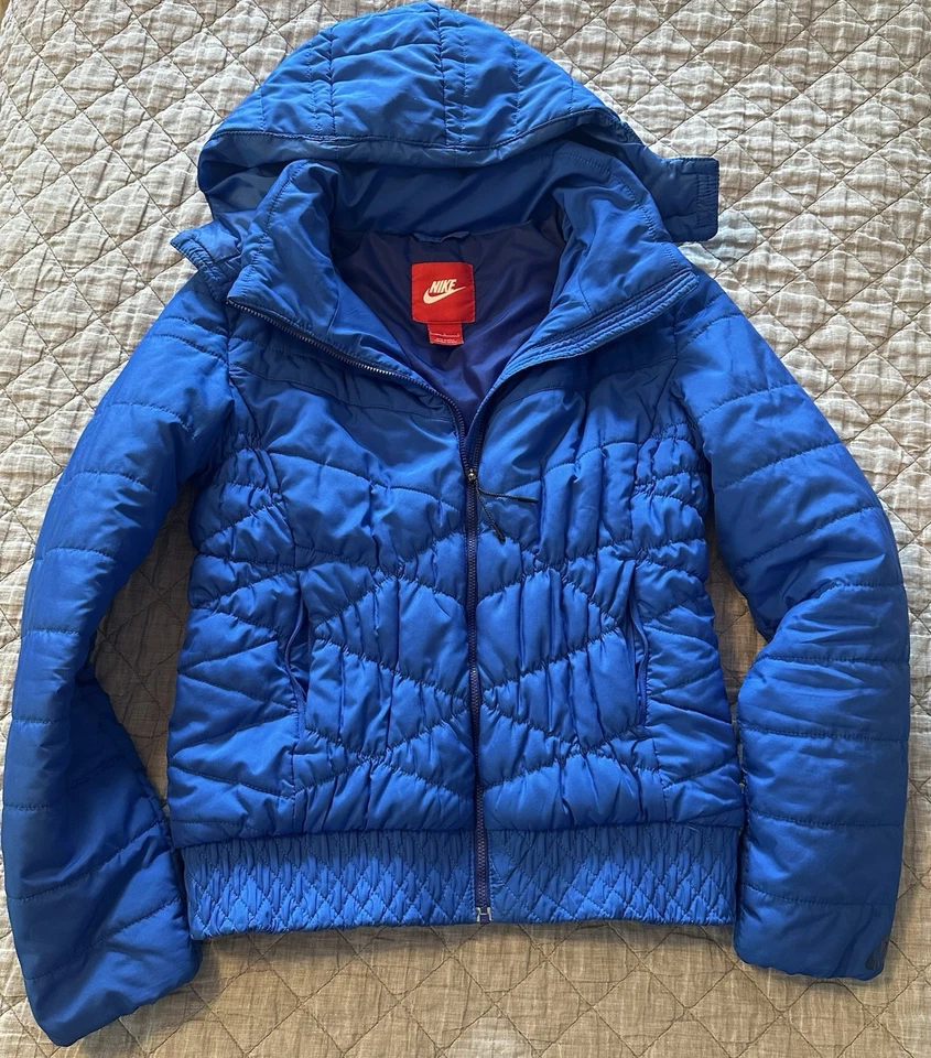 Nike Puffer Abrigo Chaqueta con Capucha Niños Grande Azul Real Bolsillos Cálido Cintura Elástica Foto 1 de 4
