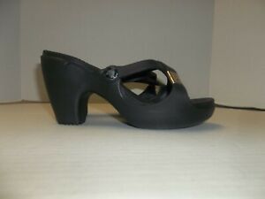 Crocs Cypress Women’s 6 Black Comfort Cross Strap Slip On Heel Clog Sandals