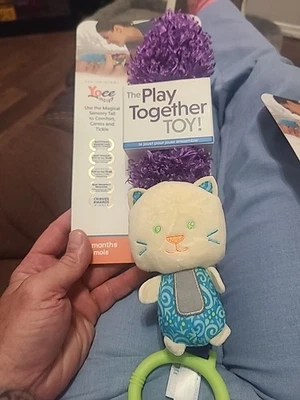 Juguete Yoee Play Together 0-18 meses gatito Foto 1 de 4