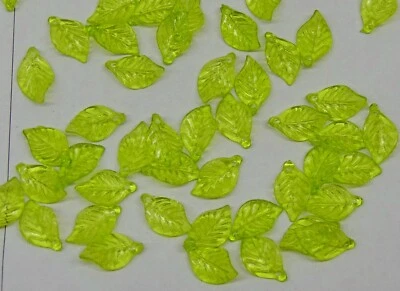 2.000 PEQUEÑAS Hojas Acrílicas Transparentes Verde Claro y/o Oscuro Itty Bitty 5x9mm Foto 1 de 4