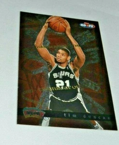 1998 SKYBOX HOOPS - TIM DUNCAN FORWARD SPURS CHAIRMAN OF THE BOARD 9 OF 10 CB - Picture 1 of 5