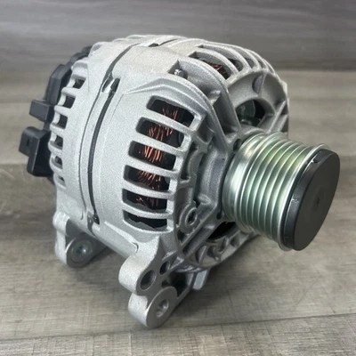 Alternador 180Amp para Volkswagen Beetle 1999-2005 Golf 2000-2006 Jetta 1999-2005 - Imagem 1 de 4