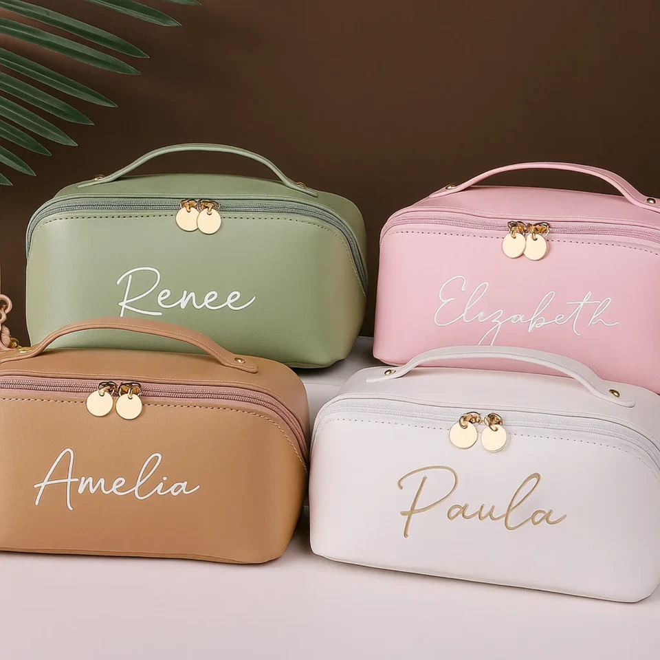 Bolso de Maquillaje Personalizado de Cuero Bordado, Bolso de Cosméticos Grande con Nombre Foto 1 de 4