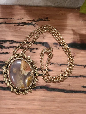 Collar Colgante Piedra Cadena Avate Musgo Tono Dorado De Colección  Foto 1 de 4