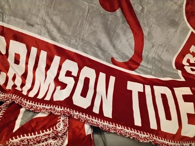 Alabama Crimson Tide Oversize Reversible Super Plush Throw Blanket Super Ruffle - Image 1 of 4