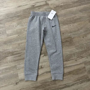 Nike Sportswear Club Fleece Cuffed Jogger/SweatPants DR Grey Heather size 7 - Picture 1 of 2