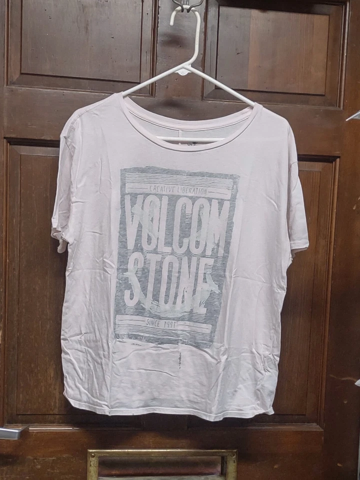 Volcom Stone Creative Liberation Pink T-Shirt Tee Women's Juniors Size M/12 - Image 1 of 3
