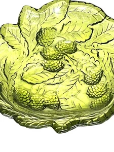 CUENCO DE NUECES DE CARAMELO DE VIDRIO PATRÓN DE ARÁNDANO Y HOJAS VERDE INDIANA DE COLECCIÓN - Imagen 1 de 8