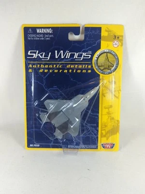 Avión Motormax Sky Wings YF-22 Lightning II Diecast No. 76320 Foto 1 de 4