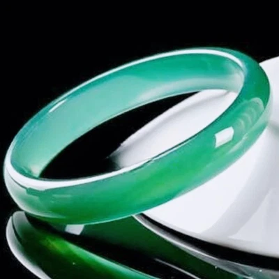 Brazalete Brazalete Certificado Natural Calcedonia Ágata Jade Verde Helado A+ 56mm~62mm Foto 1 de 4