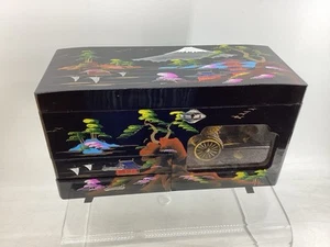 Vintage Chinese Lacquer Mother Of Pearl Musical Jewellery Box - needs attention - Picture 1 of 9