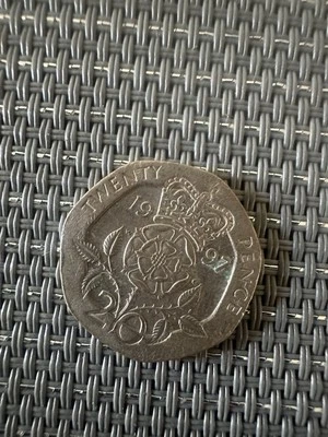 Great Britain 20 Pence 1997 - Tudor Rose - Heptagon - Image 1 of 2