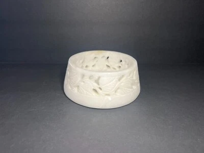 Candelabro decorativo vintage iluminaciones piedra mármol recorte floral 4,5" Foto 1 de 4