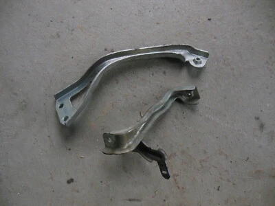 Subaru Forester 2.0 Diesel LLK Ladeluftkühler Halterbügel Halter links rechts - Bild 1 von 2