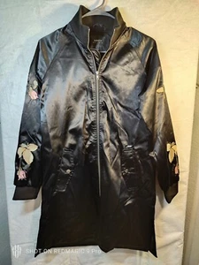 Obey Worldwide Damen Jaka Kaya Jacke Small Schwarz Mittellang - Bild 1 von 23