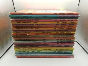 Lot of 24 Vintage Hardcover Sweet Pickles Weekly ABC Reader Books Missing F & G - Imagen 1 de 6