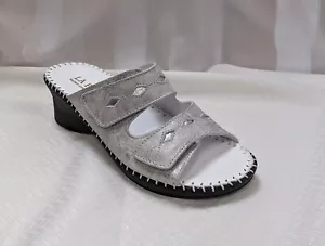 La Plume SUSAN Double Strap SILVER SHINEYLeather wedge heel slide EUR 39 US 8.5 - Picture 1 of 5