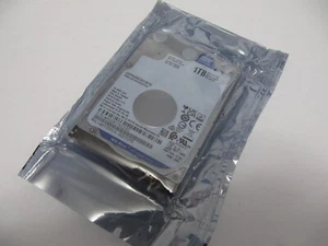 WD Western Digital Blue 1TB SATA 2.5" Internal Hard Drive for PC - Picture 1 of 14