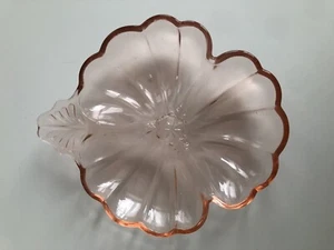 Vintage Depression Era Pink clear Glass Candy Dish 3 Sec. Leaf Shamrock Shape - Picture 1 of 3