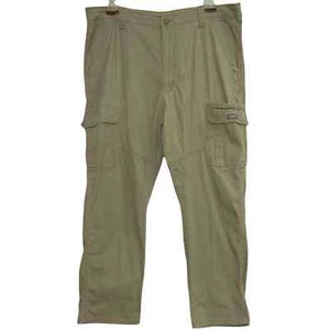 Wrangler Men’s Relaxed Fit Cargo Khaki Pants Size 38x32 - Picture 1 of 5