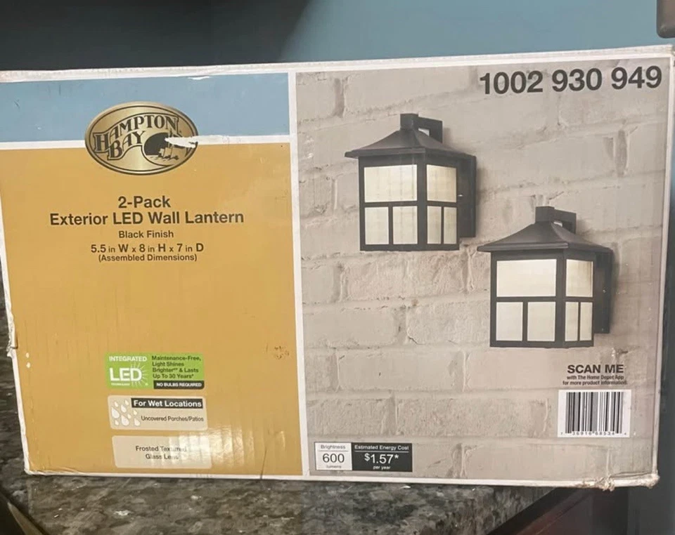 Luminárias de parede Hampton Bay pacote duplo LED externas pretas (pacote com 2) - Imagem 1 de 4