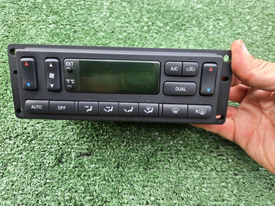 Ford Expedition 2003 calefacción aire acondicionado control de temperatura 3L14-18C612 OEM 03 Foto 1 de 4