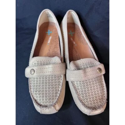 Baretraps Women's Oakes Moccasins Metallic Gold Suede loafer shoe Size 7.5 - Image 1 of 4