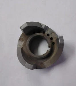 Ski Doo Part # 504137400 Helix secondary clutch 40 degree (4-27) - Picture 1 of 2