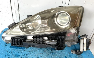OEM 11/05-09/10 LEXUS IS250/ IS250C LEFT HEADLAMP/ HEADLIGHT, GSE20R, XENON - image 1 of 4