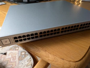 Ubiquiti Unifi Switch 48 500w PoE Gigabit Switch - 48 Port with SFP/+ - Photo 1/6