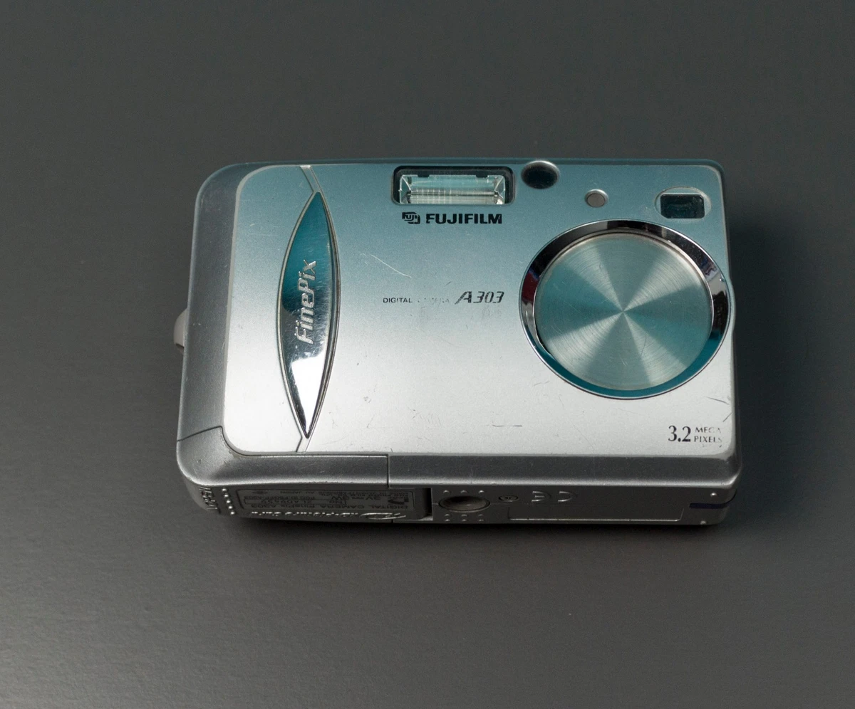 Fujifilm FinePix A303 Digital Cameras for Sale | Shop New & Used