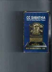 Placa réplica del Salón de la Fama CC Sabathia-52-Regalo del Estadio Yankee-Nuevo en Caja - Imagen 1 de 4
