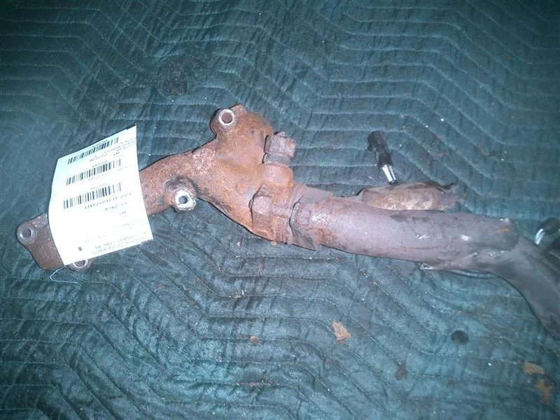 Colector escape izquierdo ford explorer 95 96 4,0 litros 6 cilindros Foto 1 de 4