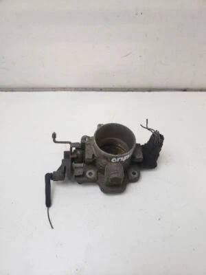 Used Fuel Injection Throttle Body fits: 2002 Ford Windstar Throttle Valve Assemb - Image 1 of 4