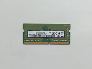 M471A1K43CB1-CTD Samsung 8GB PC4-21300 DDR4-2666MHz CL19 260-Pin SoDimm 1.2V - Foto 1 di 2