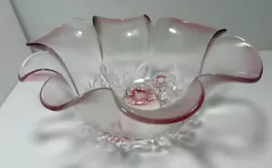 Ciotola decorativa 8" Mikasa Rosella vetro rosa bordo increspato base floreale rialzata - Foto 1 di 8