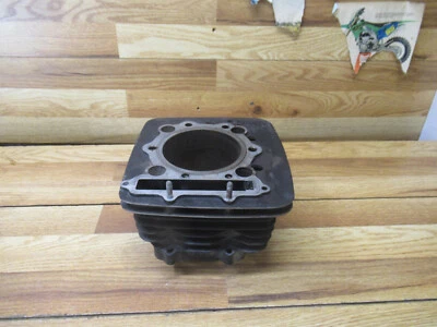 XL 600 HONDA 1984 XL 600R 1984 ОСНОВНОЙ ЦИЛИНДР НУЖДАЕТСЯ В РУКАВЕ ИМЕЕТ ТОЧЕЧНЫЕ ПОТЕРТОСТИ - Изображение 1 из 4