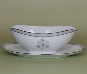 Noritake China - Lucille - Gravy Boat w/ Attached Underplate - 5813 - Picture 1 of 4