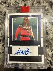 Panini Three Count WWE 2024 - Autógrafos legendarios Kane #LA-KNE/99 (AU) - Imagen 1 de 2