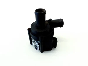 SKODA OCTAVIA AUXILIARY WATER PUMP 5Q0965561B / 31443904 - Picture 1 of 5