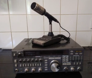Yaesu FT-736R 6M 2M 70CMS i mikrofon biurkowy MD-1 - Zdjęcie 1 z 14