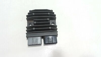 regolatore di tensione DUCATI HYPERMOTARD 821 2013 2015 Foto 1 de 4