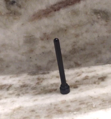 Lego 1x1x4 mastro preto - Imagem 1 de 2