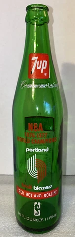 NBA 1976-1977 World Champions 7 Up Portland Trailblazers 16 Oz Bottle Cover