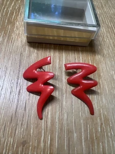 Vintage 80’s Red New Wave Lighting Earrings Modernist Squiggle - Picture 1 of 4