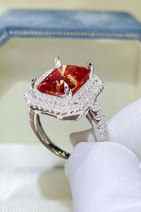 Anello Argento 2 Carati Moissanite Pietra Rossa Scarlatta 925 Placcato Platino Sterling - Foto 1 di 4