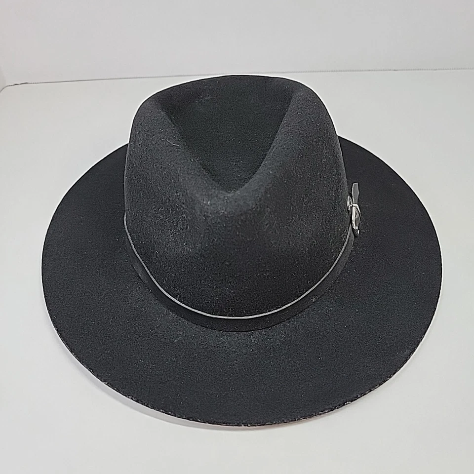Elegante sombrero Roxy negro con hebilla de cuero Foto 1 de 4