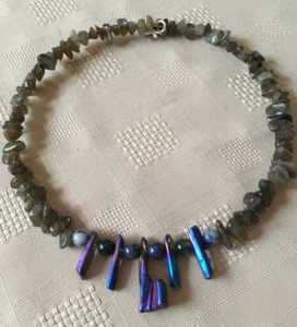 15" Handmade Quartz Shard, Sodalite and Labradorite Memory Wire Necklace - Picture 1 of 4