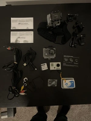 GoPro Hero Original con muchos accesorios de buceo. Carcasa de buceo con diadema incluida Foto 1 de 4